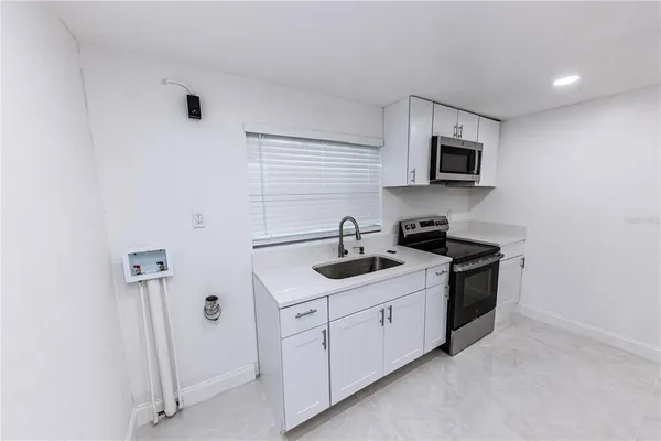 $1,500 | 902 Marshall Street, Clearwater, FL 33755