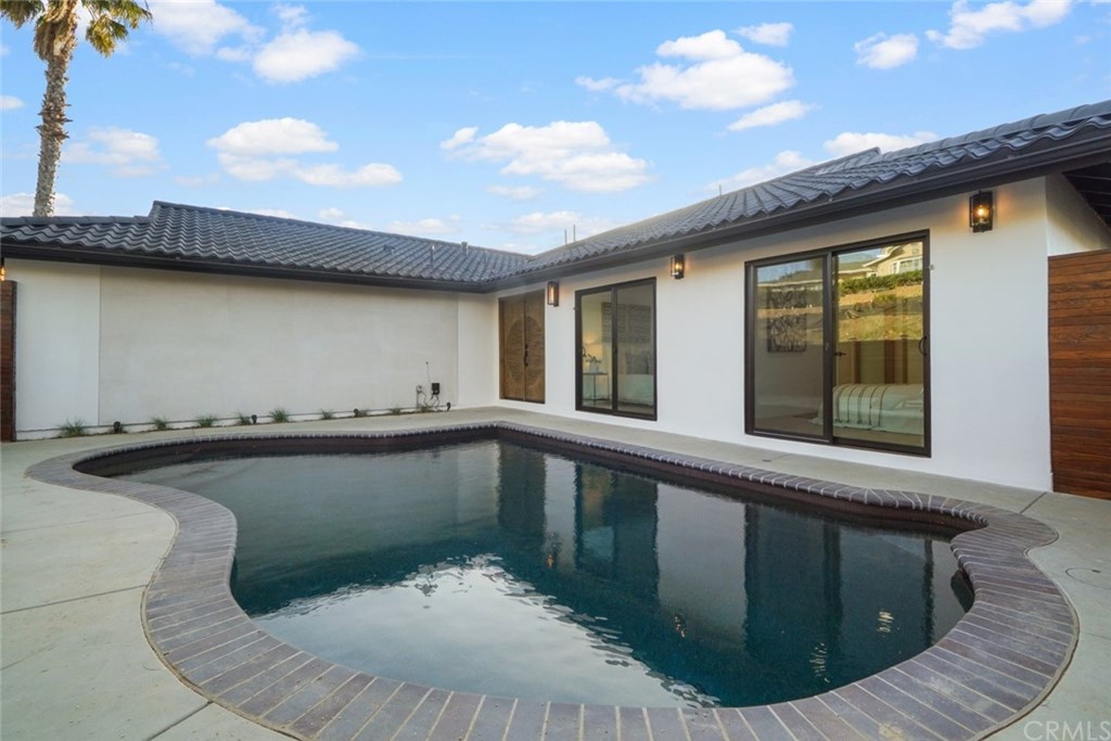 243 Via Ballena San Clemente, CA 92672 - Photo 2 of 75