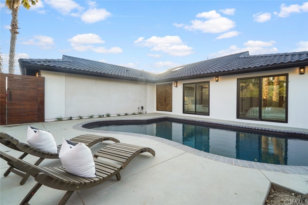 243 Via Ballena San Clemente, CA 92672 - Photo 4 of 75