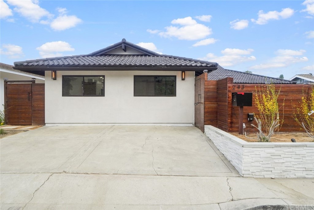 243 Via Ballena San Clemente, CA 92672 - Photo 5 of 75