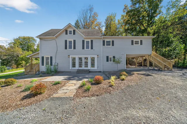 $2,600 | 50 Dubois Street, Unit 1, Livingston Manor, NY 12758