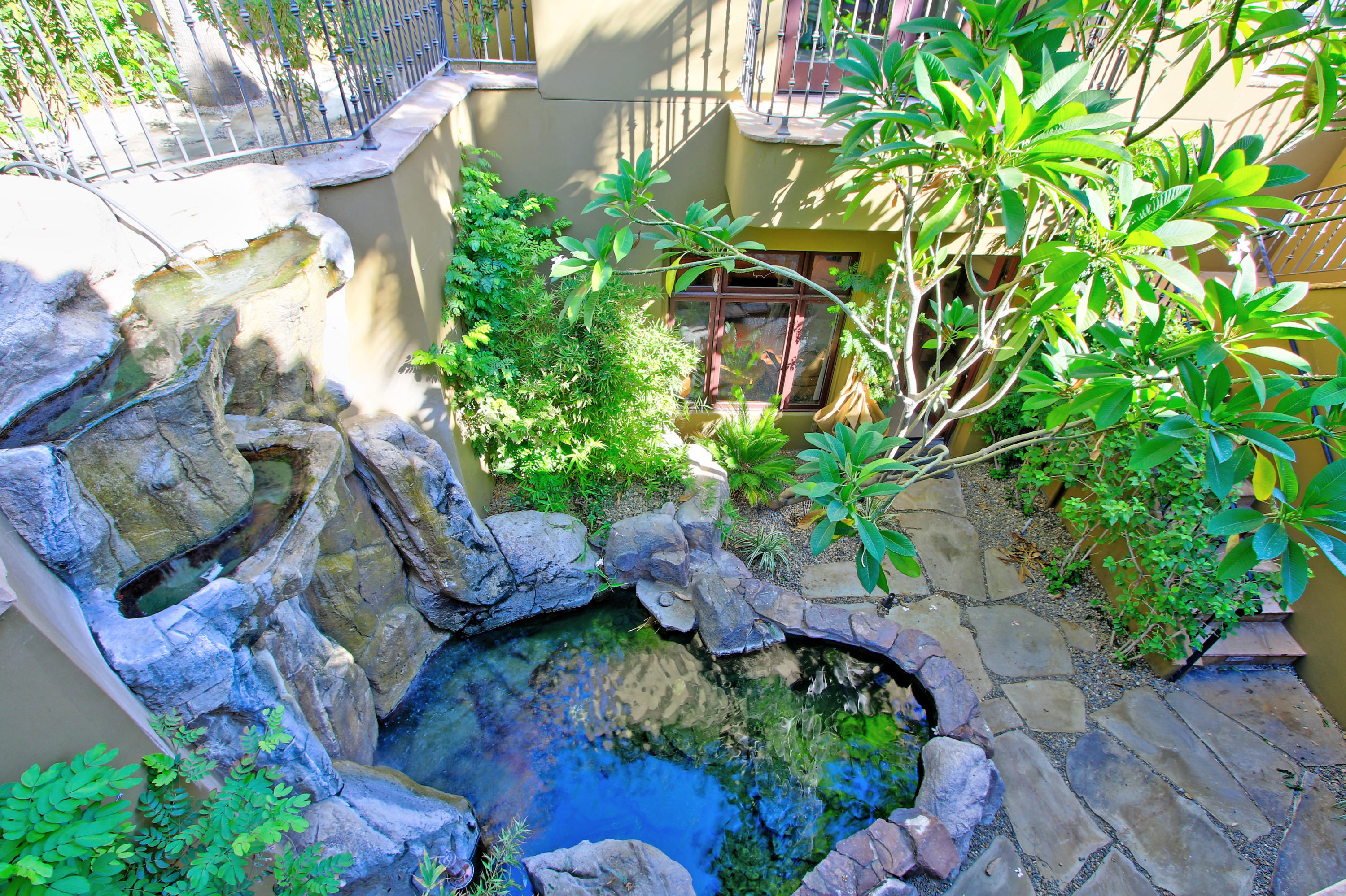 83 Royal St Georges Way Rancho Mirage, CA 92270 - Photo 90 of 123 a view of a yard with plants