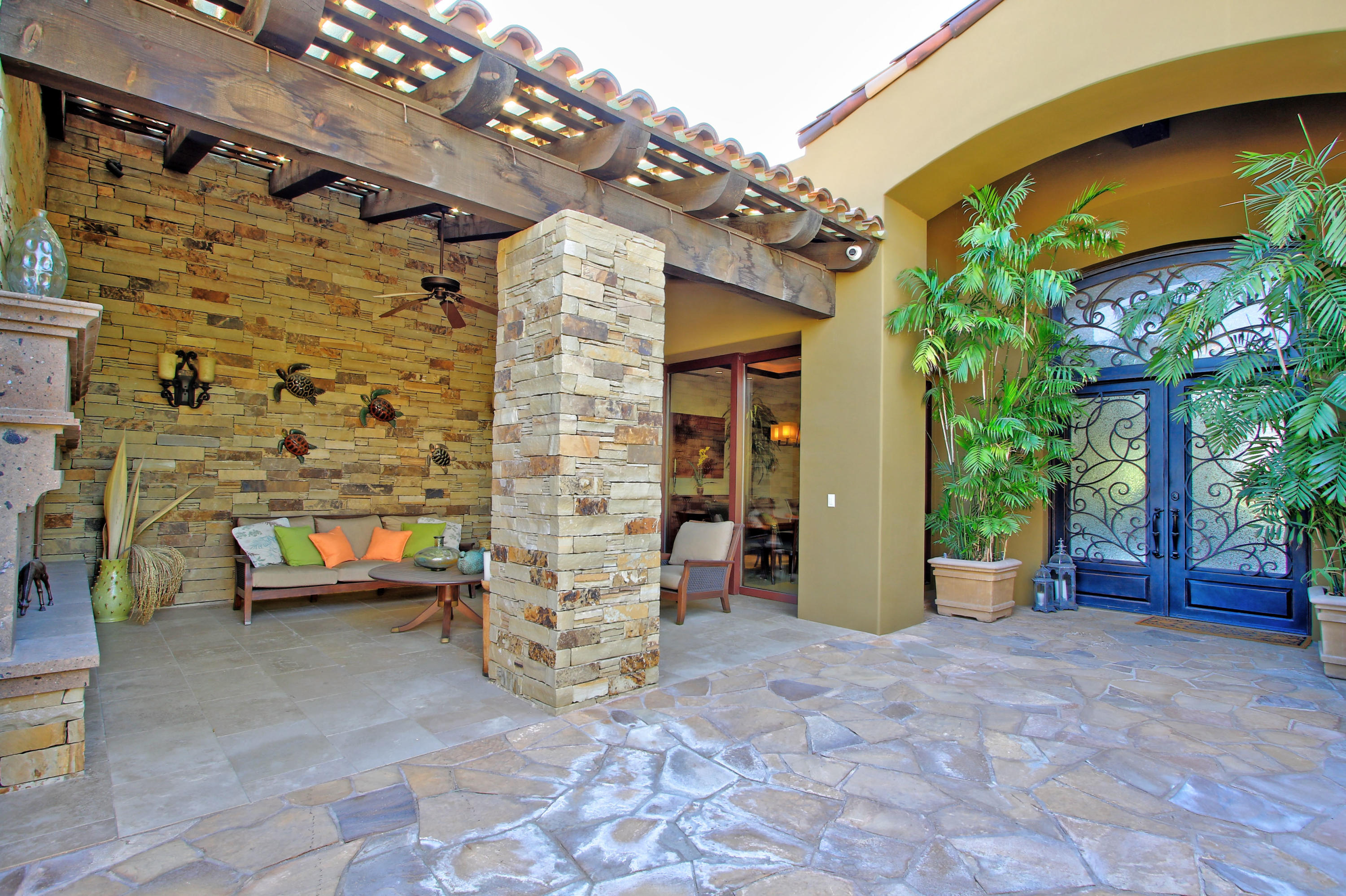 83 Royal St Georges Way Rancho Mirage, CA 92270 - Photo 9 of 123 z (11)