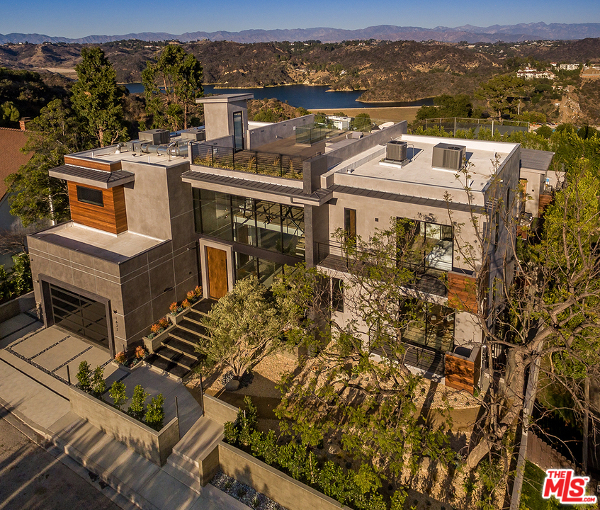 1632 Stradella Road Los Angeles, CA 90077 - Photo 2 of 41 an aerial view of a house with a yard