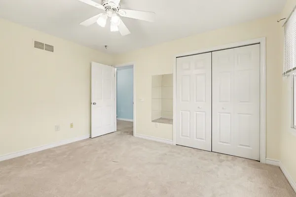 $2,700 | 481 Village Oaks Court, Ann Arbor, MI 48103