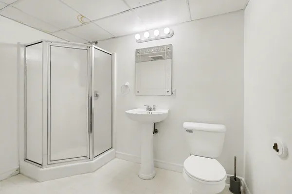 $2,700 | 481 Village Oaks Court, Ann Arbor, MI 48103