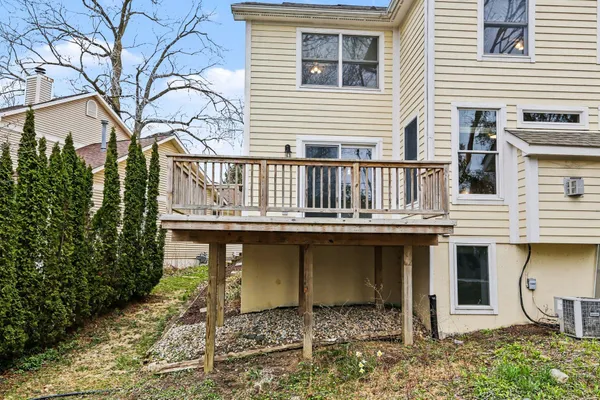 $2,700 | 481 Village Oaks Court, Ann Arbor, MI 48103