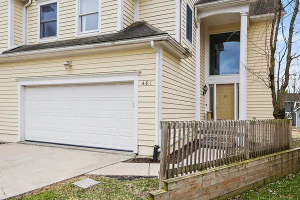 $2,700 | 481 Village Oaks Court, Ann Arbor, MI 48103