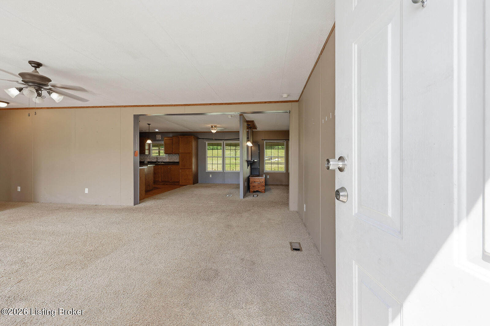 1303 Versailles Road Lawrenceburg, KY 40342 - Photo 5 of 55 Entrance