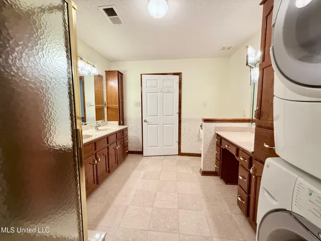 $399,000 | 155 Foxwood Circle West, Hernando, MS 38632