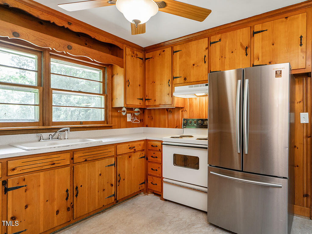 2434 Morningside Drive Burlington, NC 27217 - Photo 12 of 30 14 2434_MorningsideDr Kitchen3_MLS