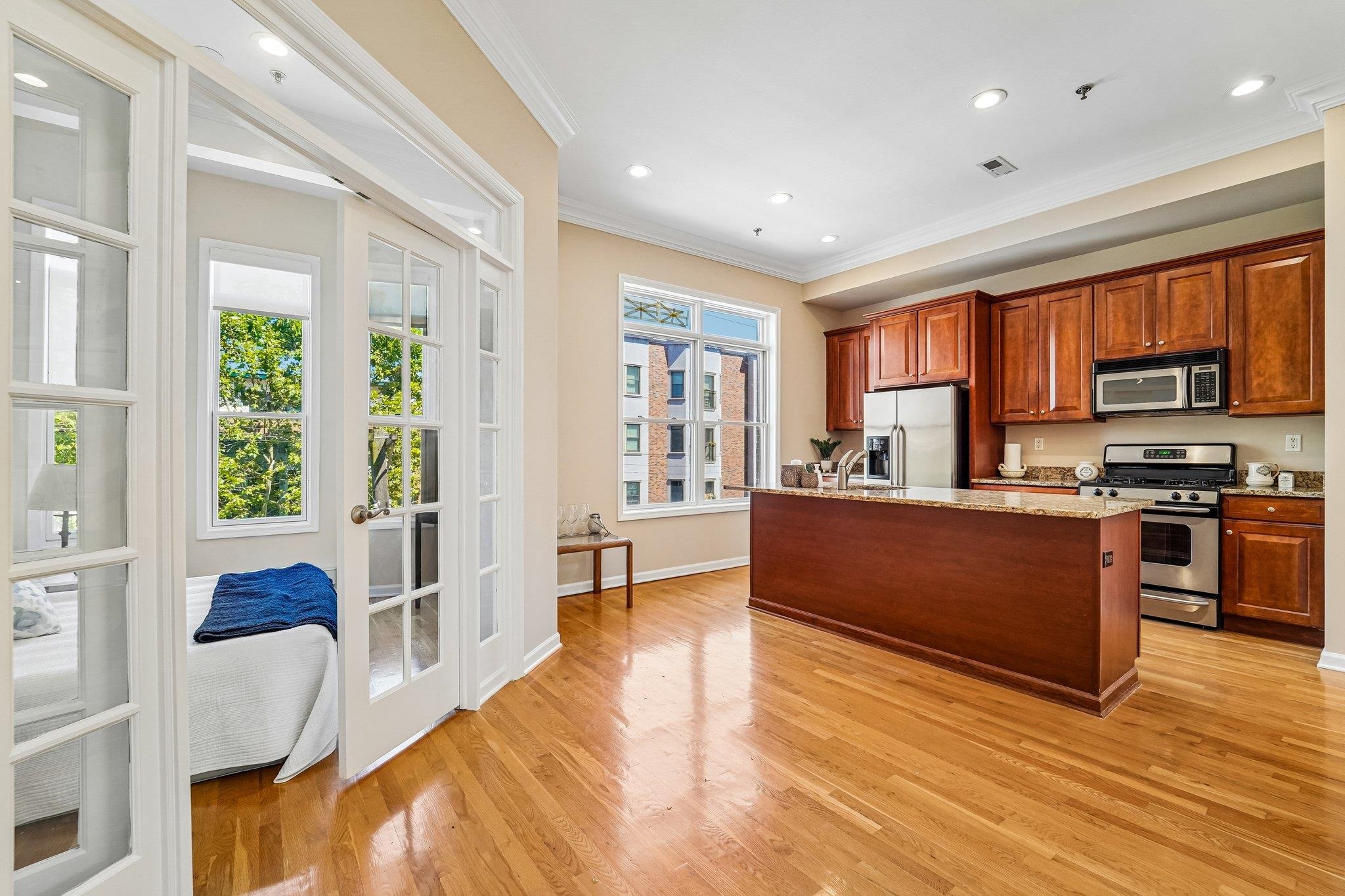 130 Jackson Street, Unit 4A Hoboken, NJ 07030 - Photo 7 of 32