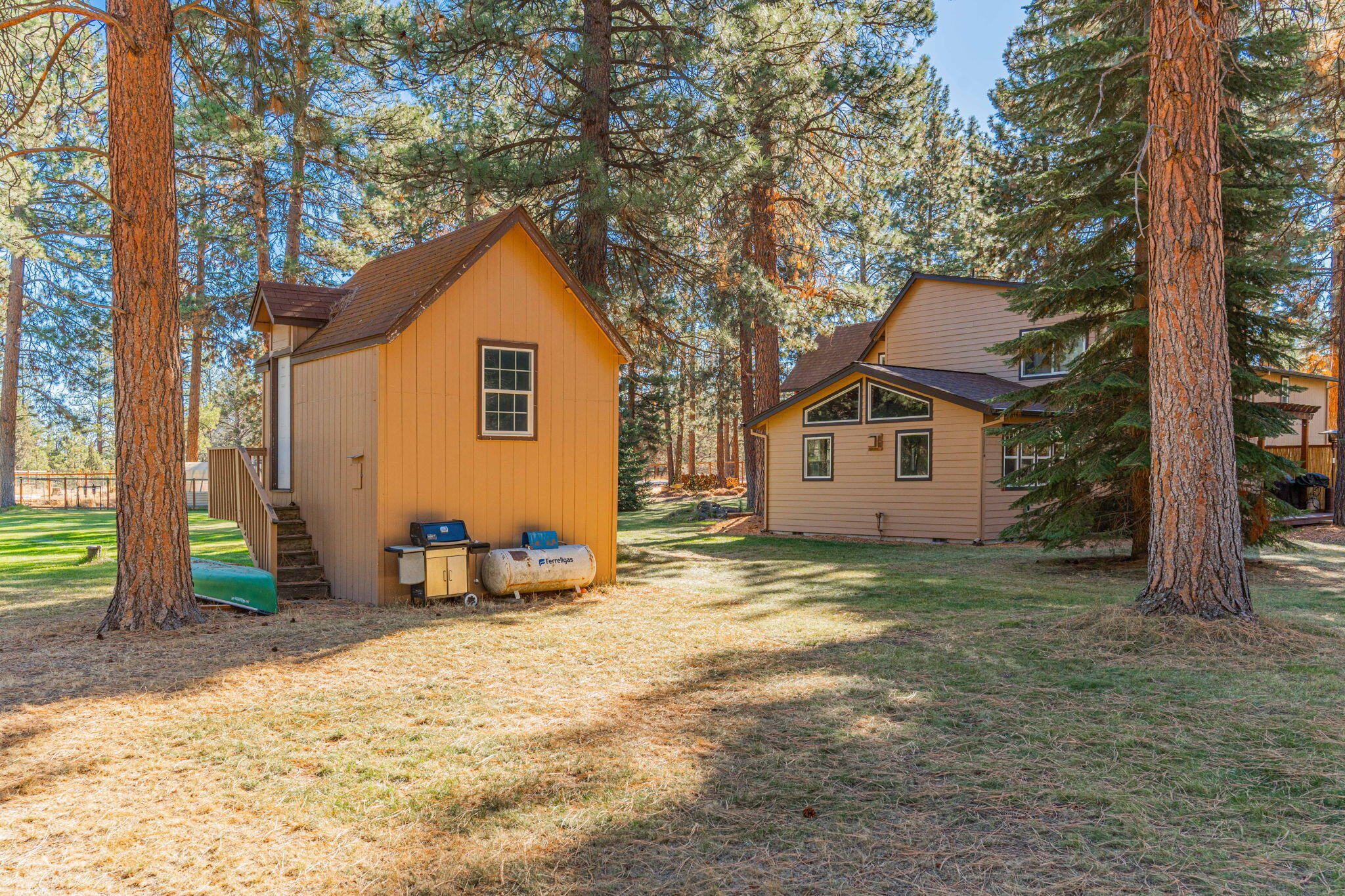 63525 Johnson Road Bend, OR 97703 - Photo 55 of 66 25-web-or-mls-Riley-Visuals-25