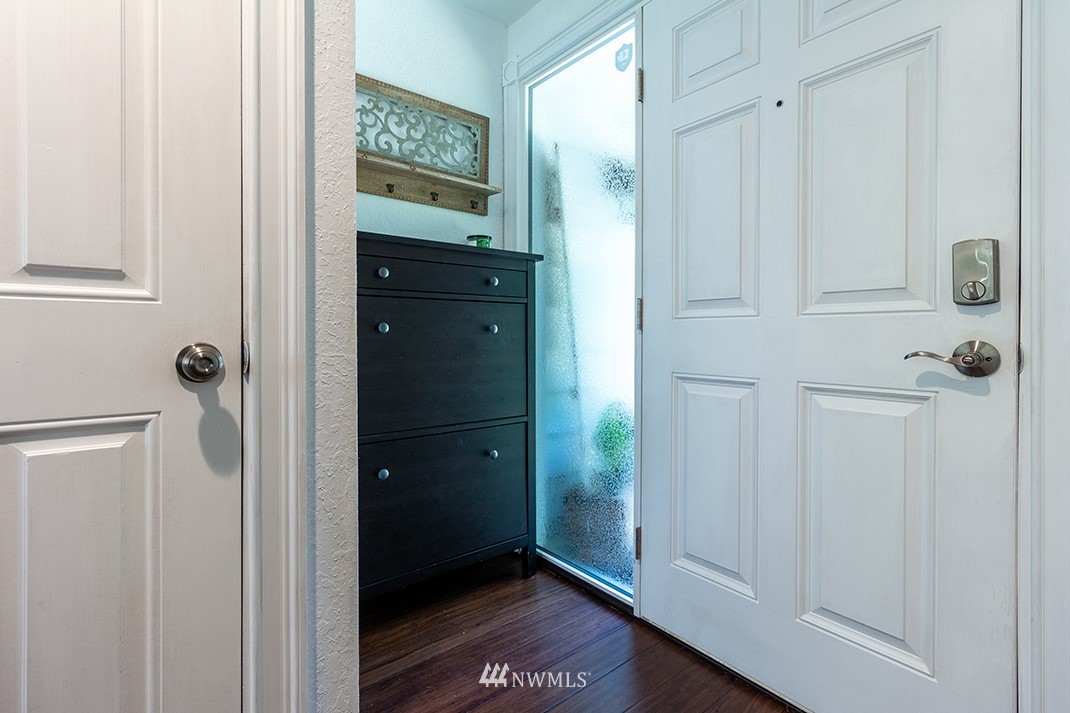 10025 Northeast 204th Street Bothell, WA 98011 - Photo 5 of 40 a view of a hallway with elevator