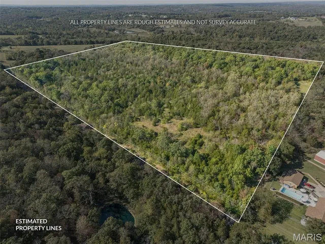 $630,000 | 1444 Yellow Rock Road, De Soto, MO 63020