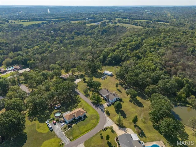 $630,000 | 1444 Yellow Rock Road, De Soto, MO 63020