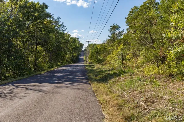 $630,000 | 1444 Yellow Rock Road, De Soto, MO 63020