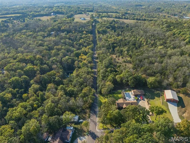 $630,000 | 1444 Yellow Rock Road, De Soto, MO 63020