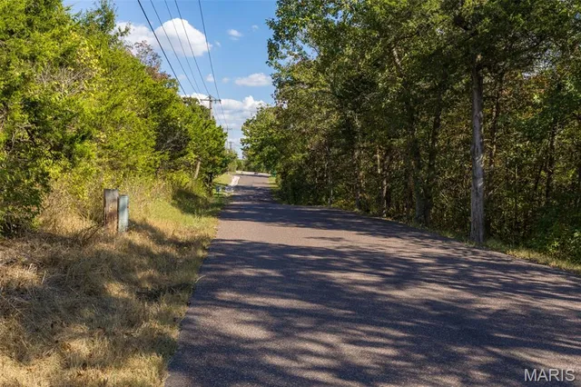 $630,000 | 1444 Yellow Rock Road, De Soto, MO 63020