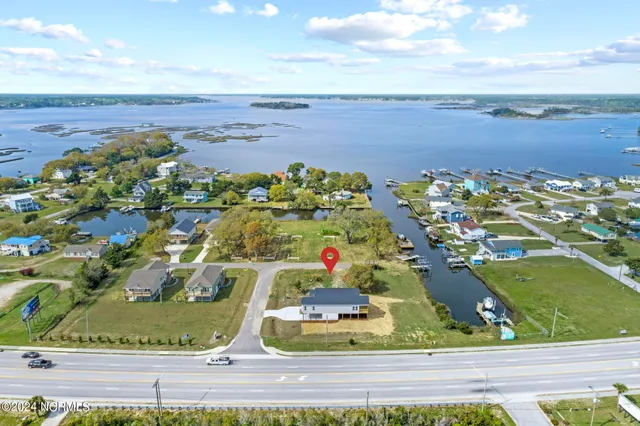 $774,900 | 104 Flippers Cove Drive, Unit 9, Cedar Point, NC 28584