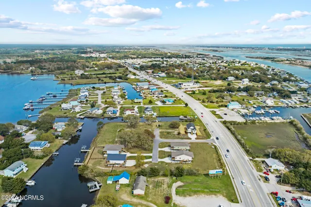 $774,900 | 104 Flippers Cove Drive, Unit 9, Cedar Point, NC 28584