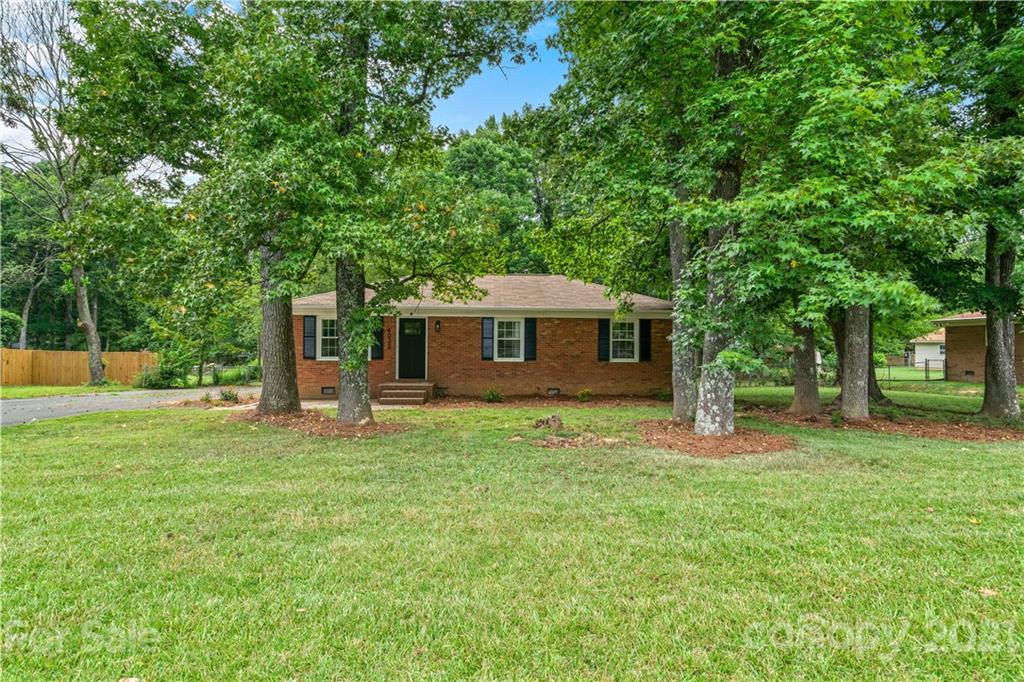 6032 Potter Road Matthews, NC 28104 - Photo 1 of 21 Gallery Image 1