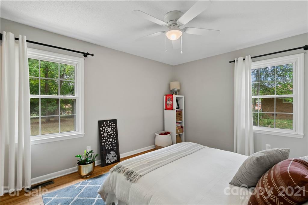 6032 Potter Road Matthews, NC 28104 - Photo 13 of 21 Gallery Image 13