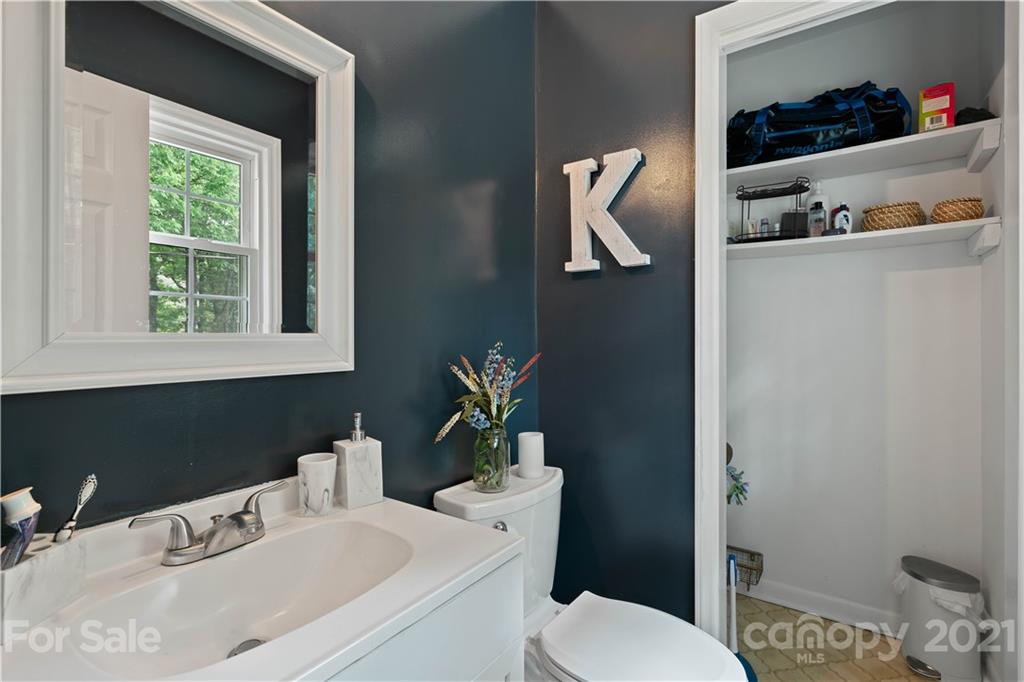 6032 Potter Road Matthews, NC 28104 - Photo 15 of 21 Gallery Image 15