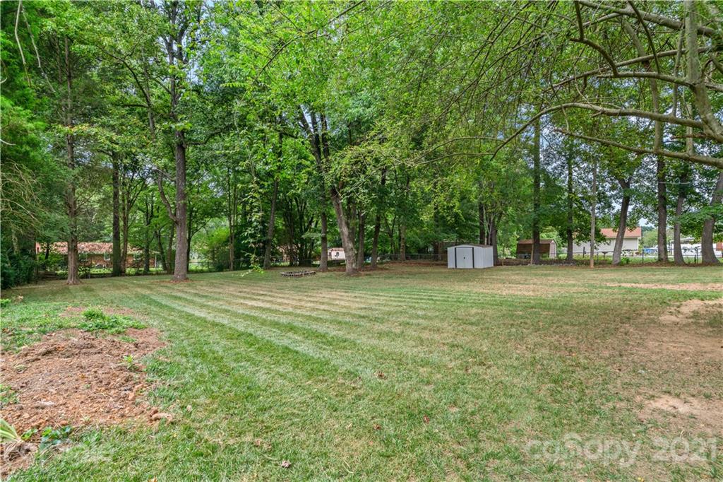 6032 Potter Road Matthews, NC 28104 - Photo 18 of 21 Gallery Image 18