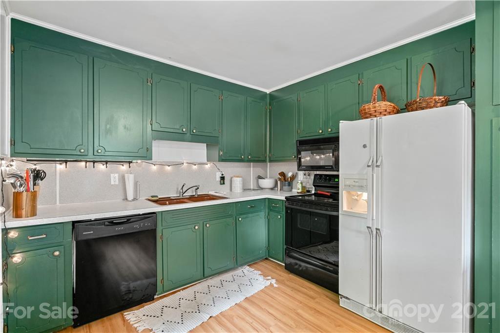 6032 Potter Road Matthews, NC 28104 - Photo 8 of 21 Gallery Image 8