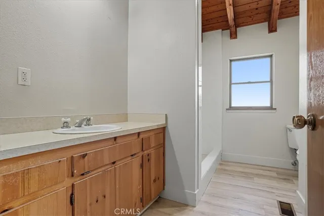 $2,300,000 | 2935 East Clark Avenue, Santa Maria, CA 93455