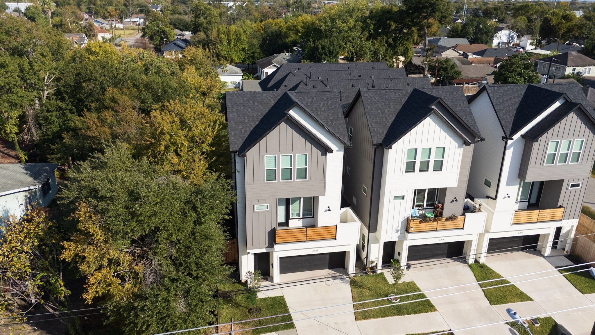 2706 Cochran Street Houston, TX 77009 - Photo 1 of 23 a view of residential houses with yard and green space