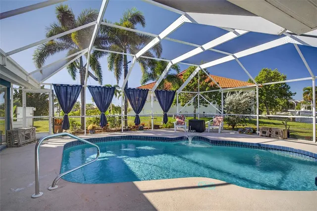 a view of outdoor space yard deck and patio