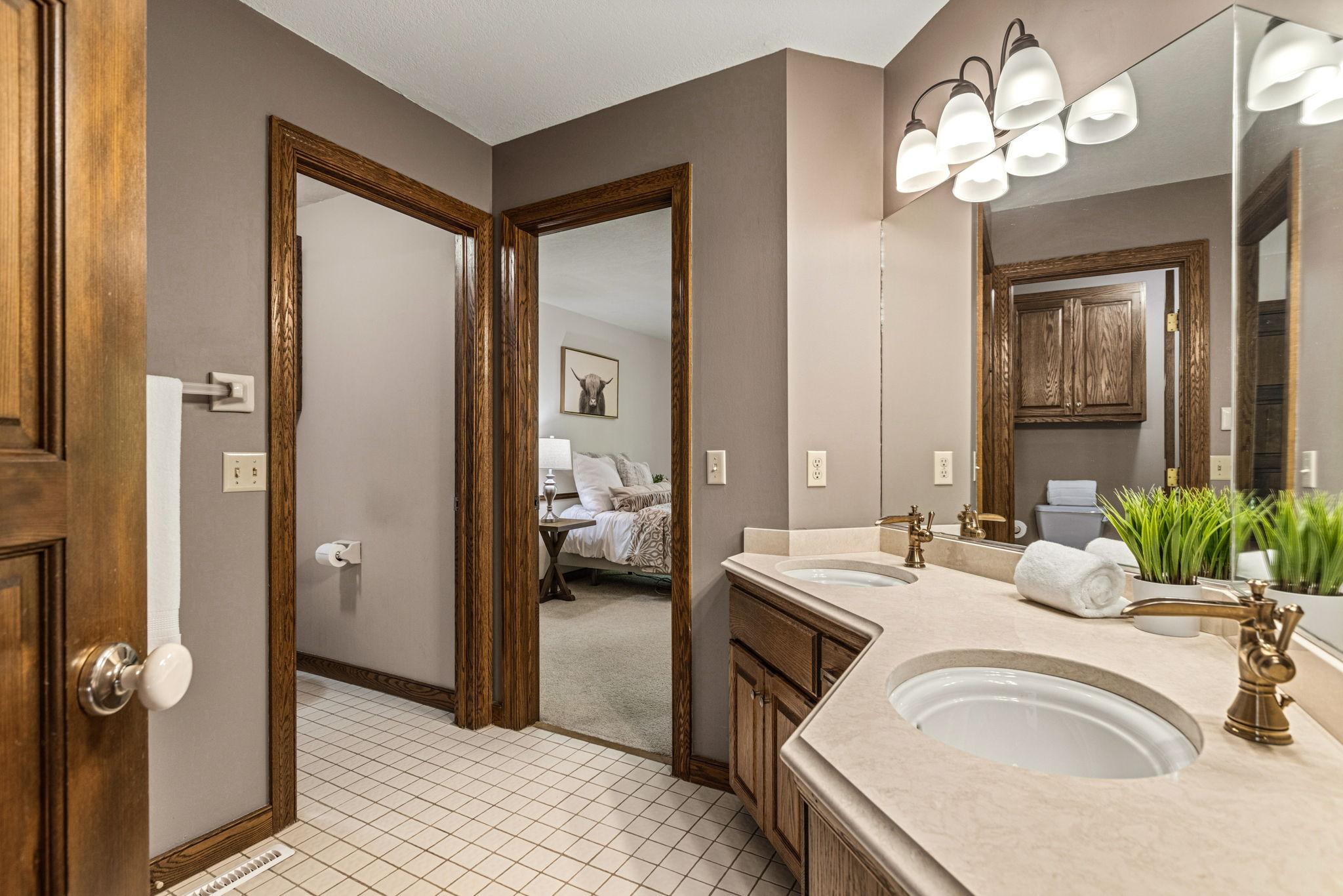 13620 Gurney Path Apple Valley, MN 55124 - Photo 28 of 53