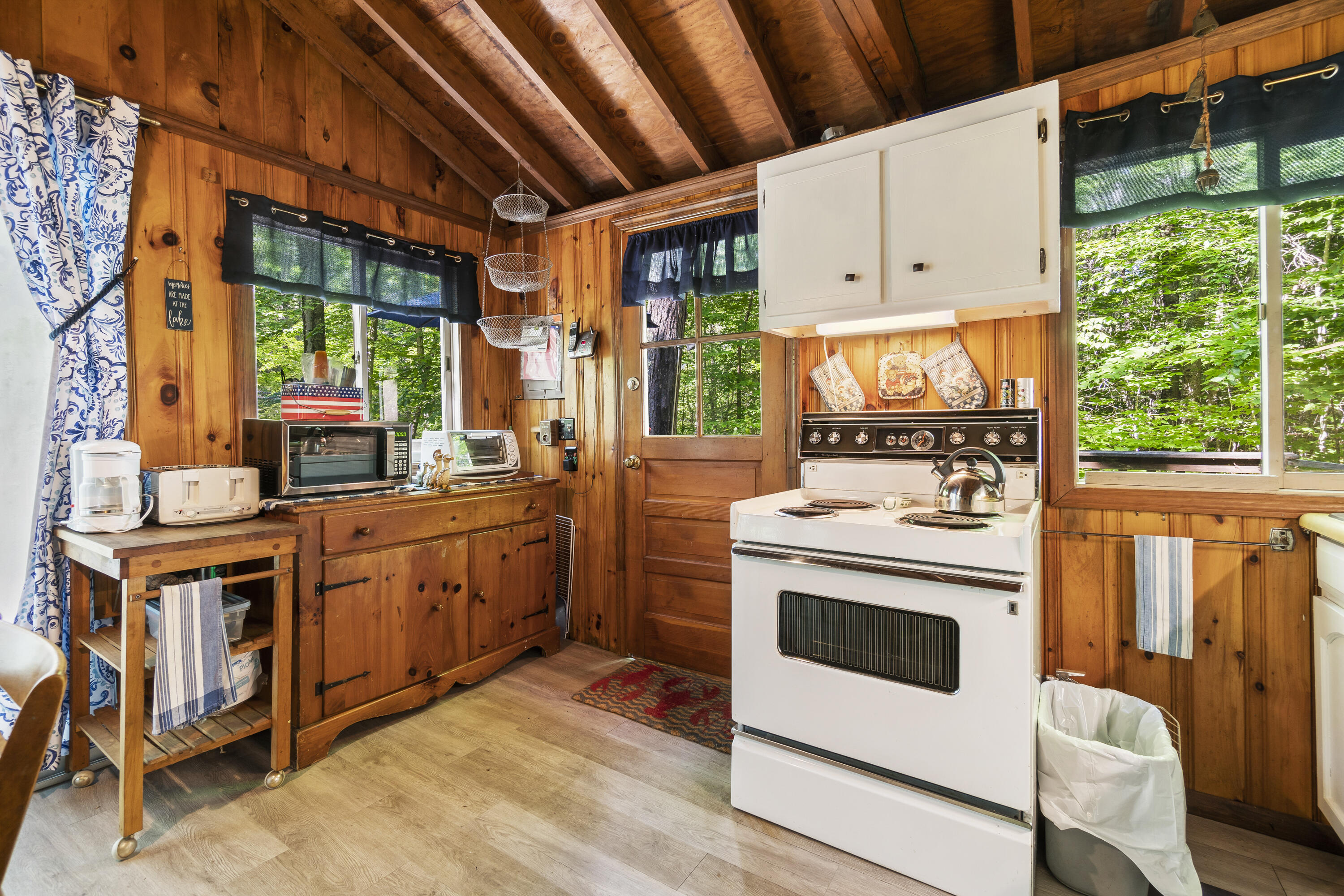 78 Sunset Road Standish, ME 04084 - Photo 12 of 47 899 Sunset Road_110