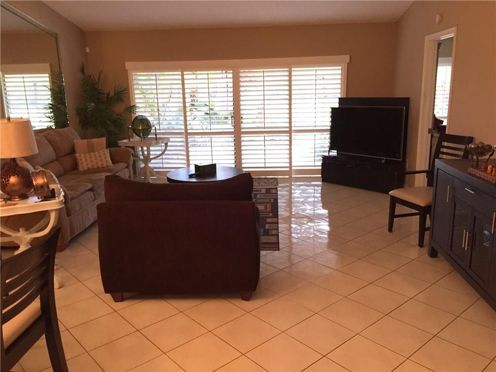 19984 Rima Circle, Unit 19984 Boca Raton, FL 33434 - Photo 12 of 35 Photo 12