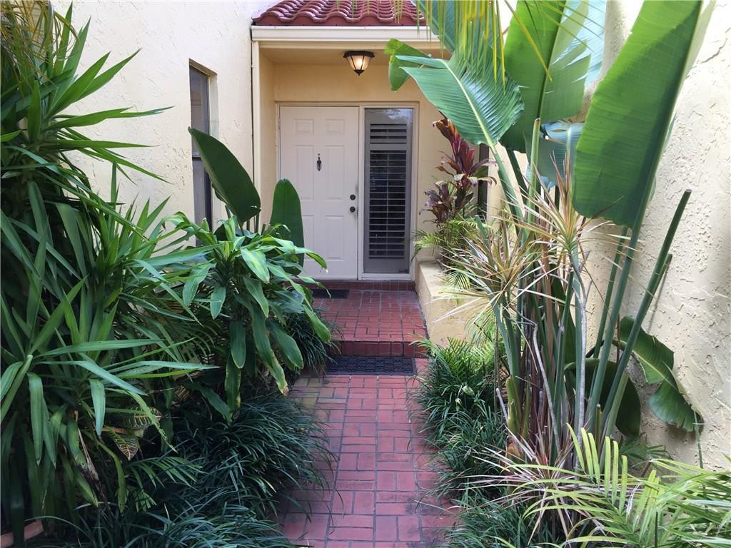19984 Rima Circle, Unit 19984 Boca Raton, FL 33434 - Photo 3 of 35 Photo 3