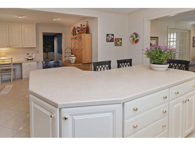 303 South Ardmore Road Columbus, OH 43209 - Photo 12 of 25
