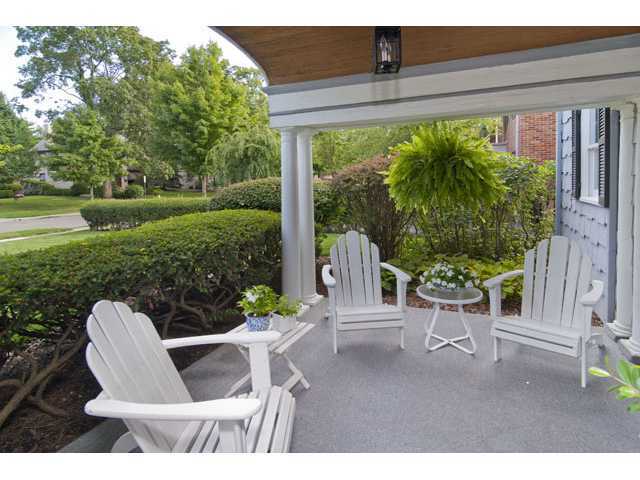 303 South Ardmore Road Columbus, OH 43209 - Photo 3 of 25
