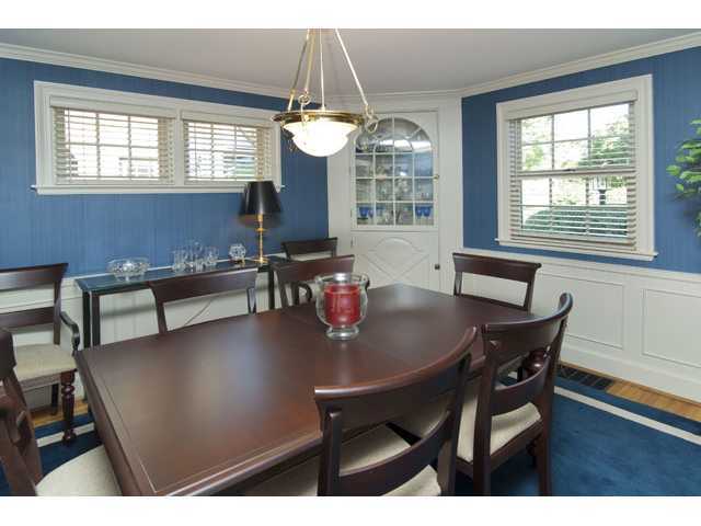 303 South Ardmore Road Columbus, OH 43209 - Photo 5 of 25