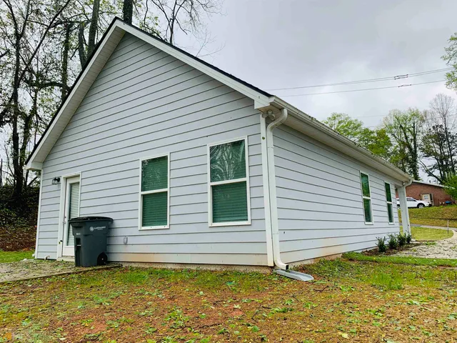 $1,395 | 105 Oak Drive, LaGrange, GA 30240