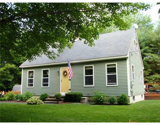 84 White House Crossing Road Topsham, ME 04086 - Photo 1 of 16 Exterior Front. Adorable New England...