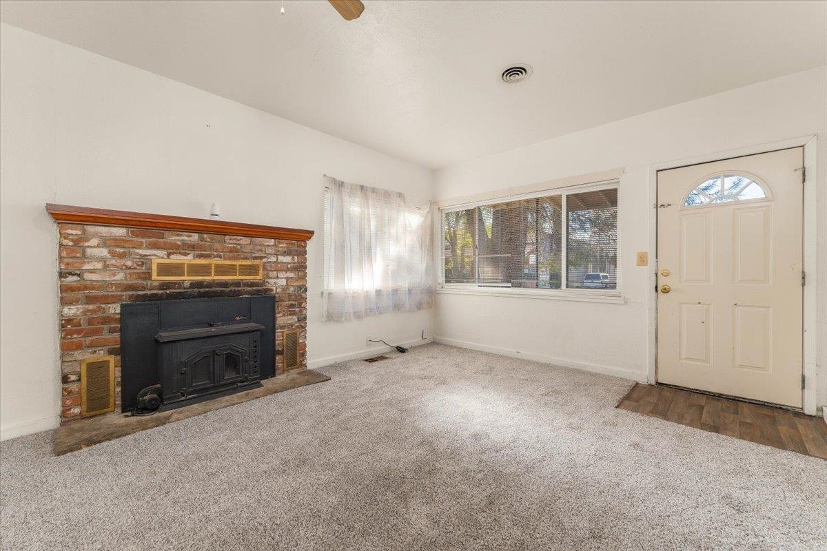 532 Madison Street Red Bluff, CA 96080 - Photo 5 of 35