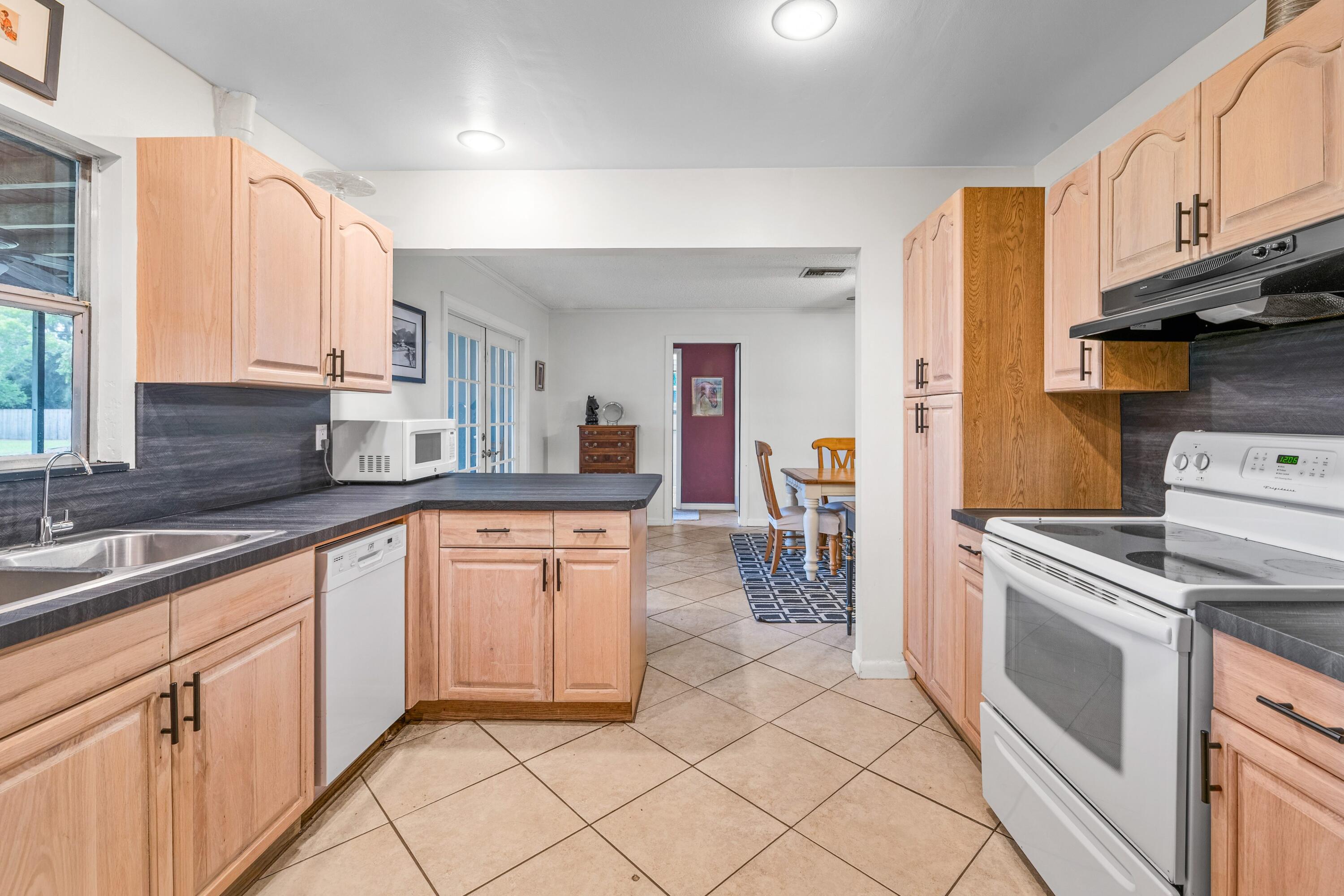14536 N Road Loxahatchee Groves, FL 33470 - Photo 39 of 79 046-050-DSC 6017-4200x2801