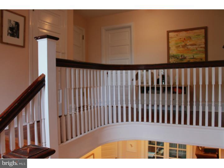 6401 Sherwood Road Philadelphia, PA 19151 - Photo 14 of 25 Gallery Image 14