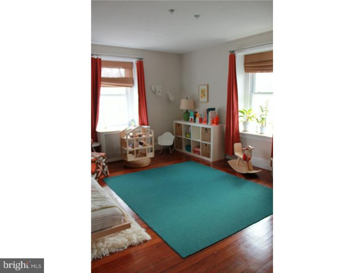 6401 Sherwood Road Philadelphia, PA 19151 - Photo 10 of 25 Gallery Image 10