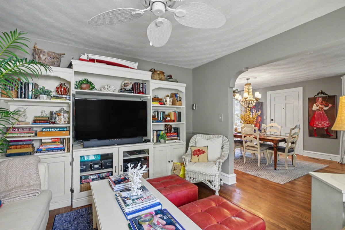 103 Locust Avenue Hampton, VA 23661 - Photo 15 of 37 Gallery Image 15
