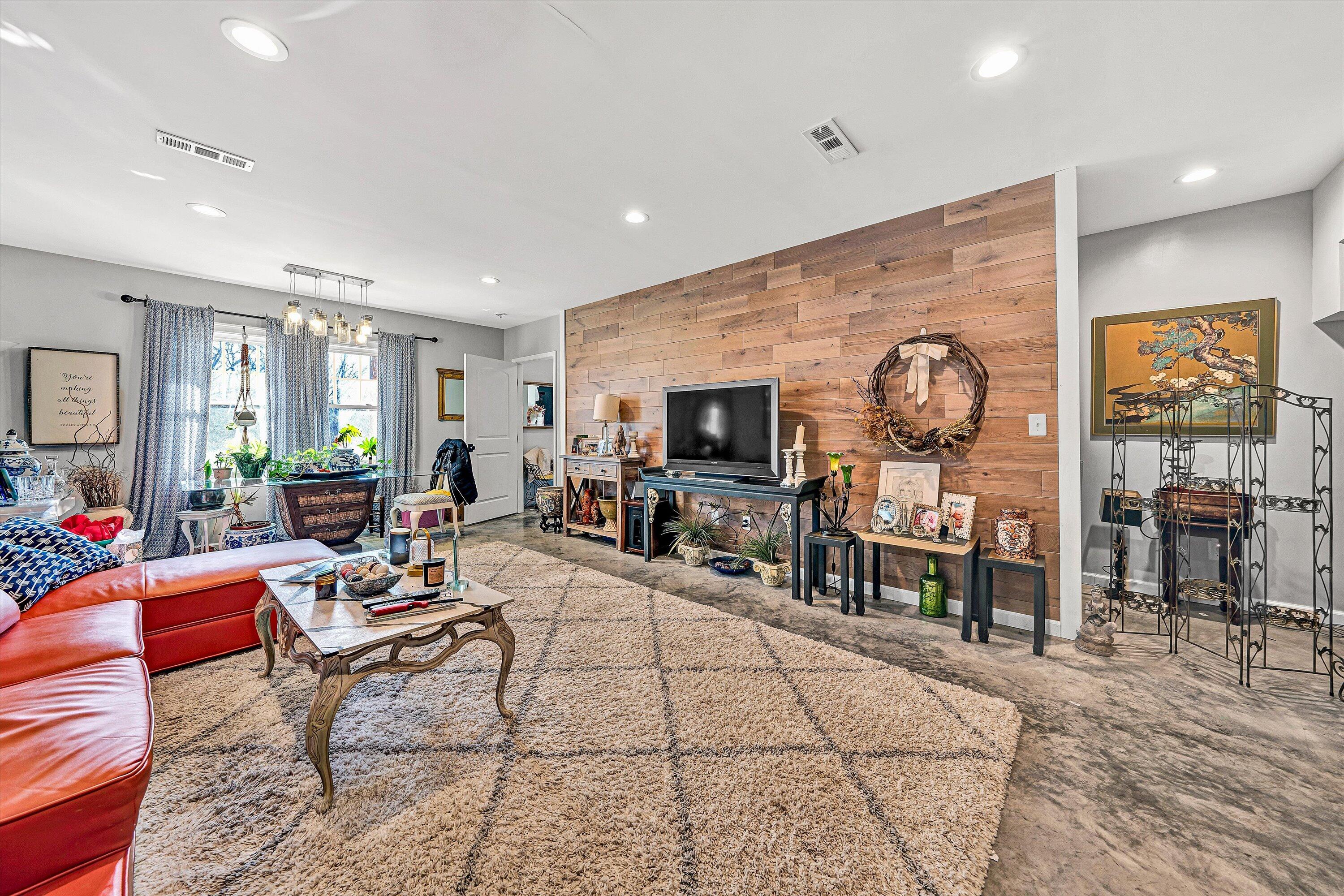 4524 Rosecrest Road Roanoke, VA 24018 - Photo 37 of 47 37-DSC00103