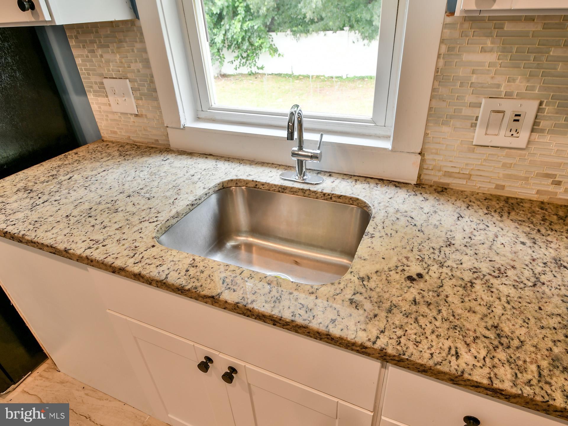 6700 Hudson Street Baltimore, MD 21224 - Photo 13 of 65