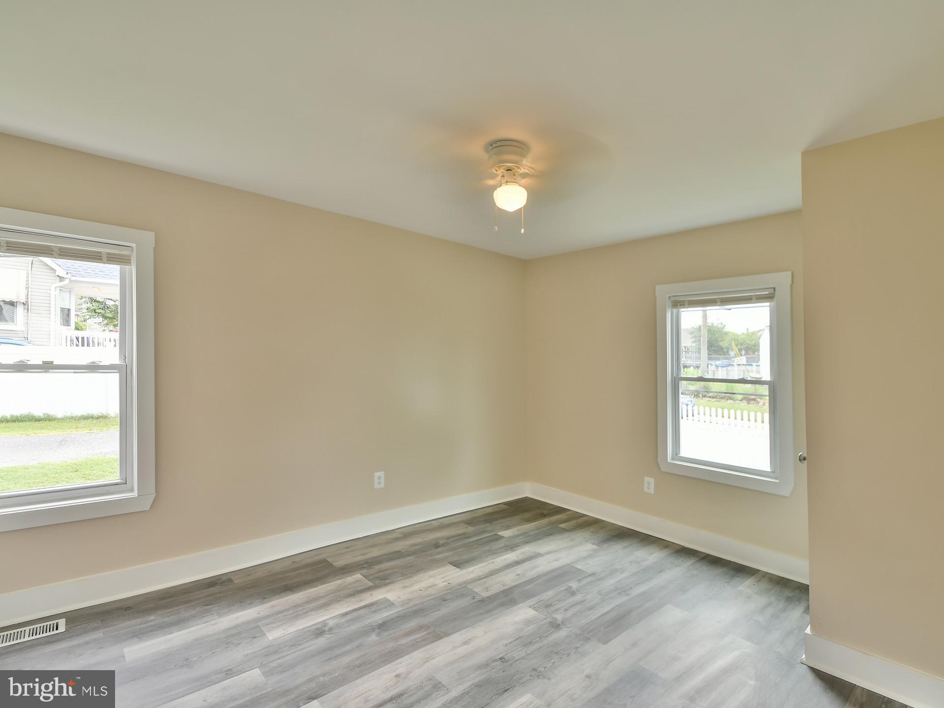 6700 Hudson Street Baltimore, MD 21224 - Photo 15 of 65